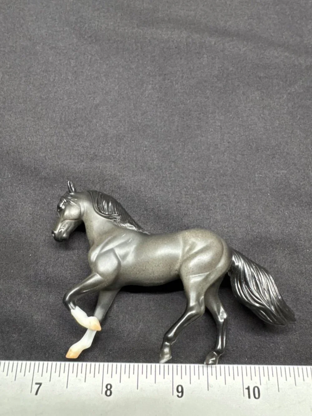 Breyer Stablemates Paso Fino Dark Grey Black Horse Figurine Collectible 1:32 Sca